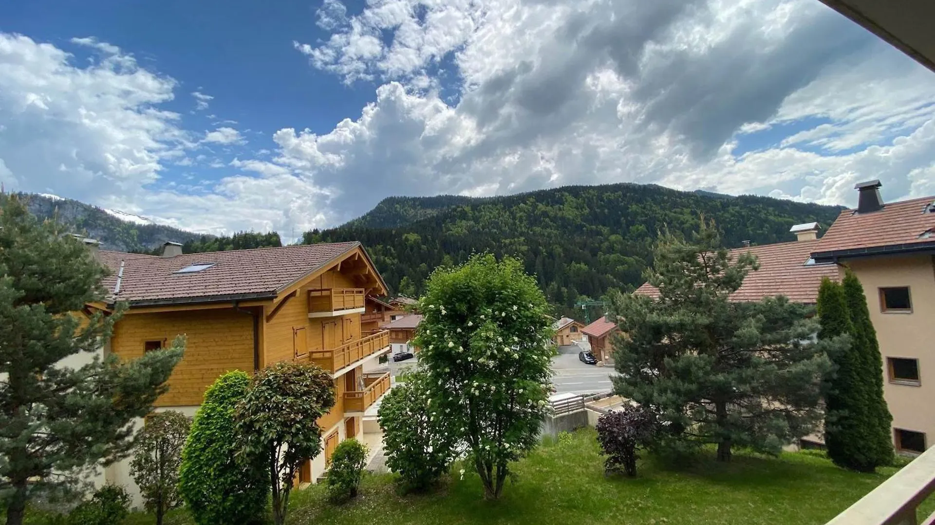 Charmant T2 + Cabine Avec Balcon Oriente Sud A Saint-Jean-De-Sixt, Proche De La Clusaz - Fr-1-459-209